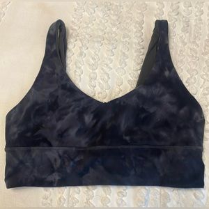 Lululemon sports bra